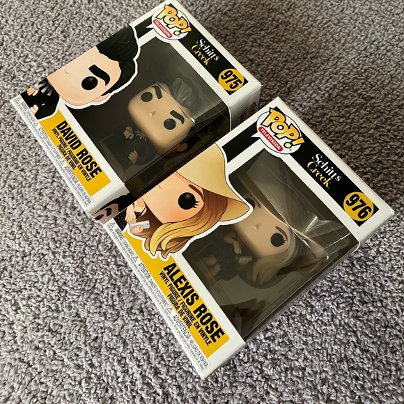 David and Alexis Rose Funko Pop - Picture 2 of 16
